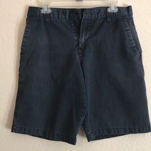 Men’s shorts size 32